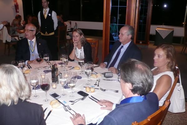Cena Gobernadora 2013 6 600